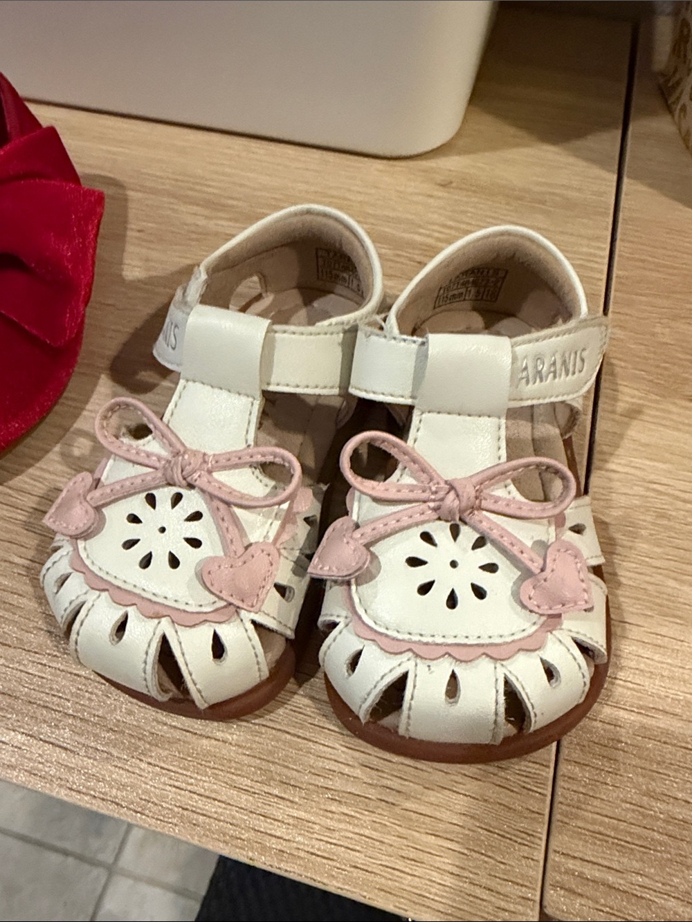 Girls Dress Shoes. Old Navy and Taranis - Picture 4 of 10